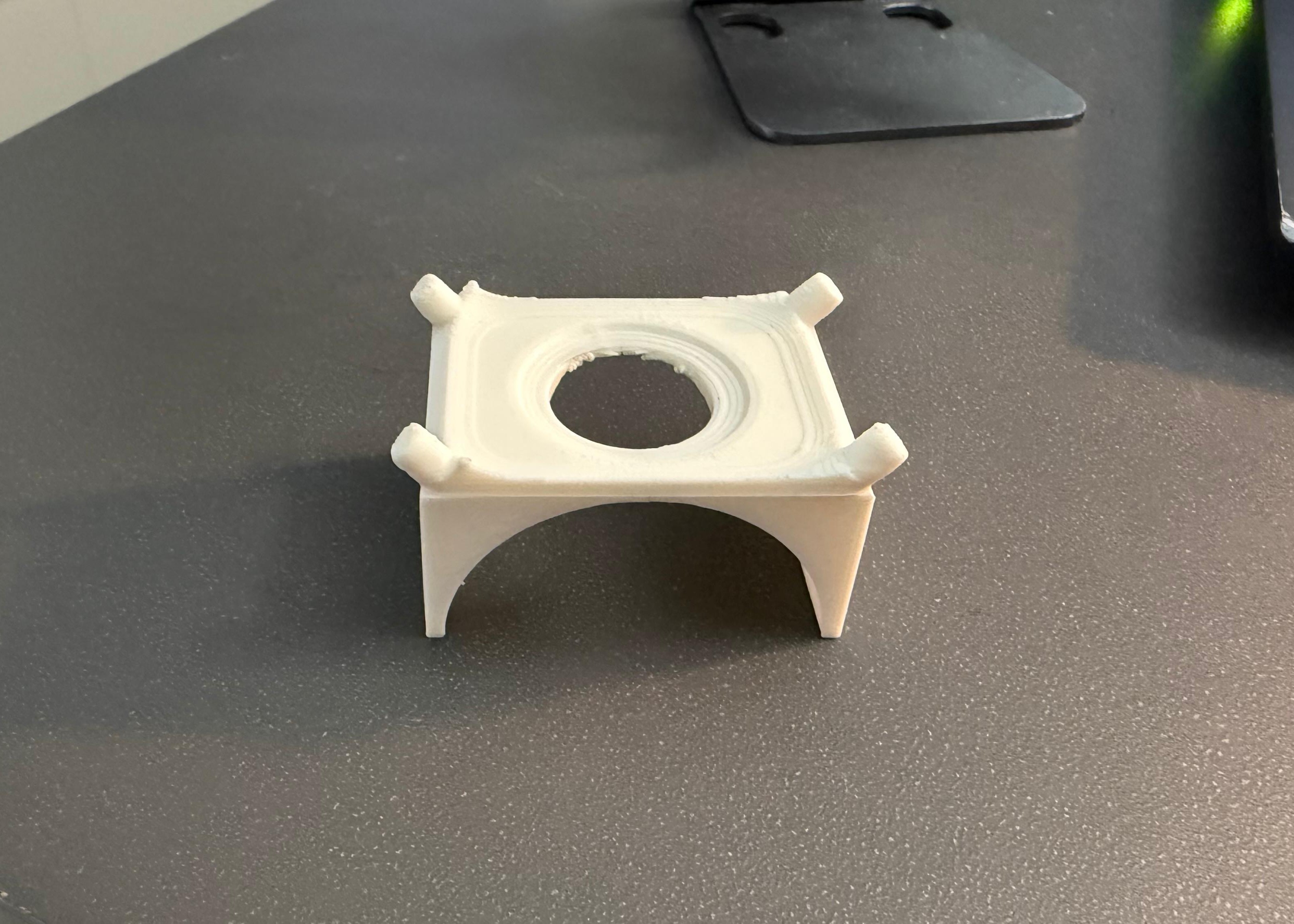 Прототип с ремешком на руке